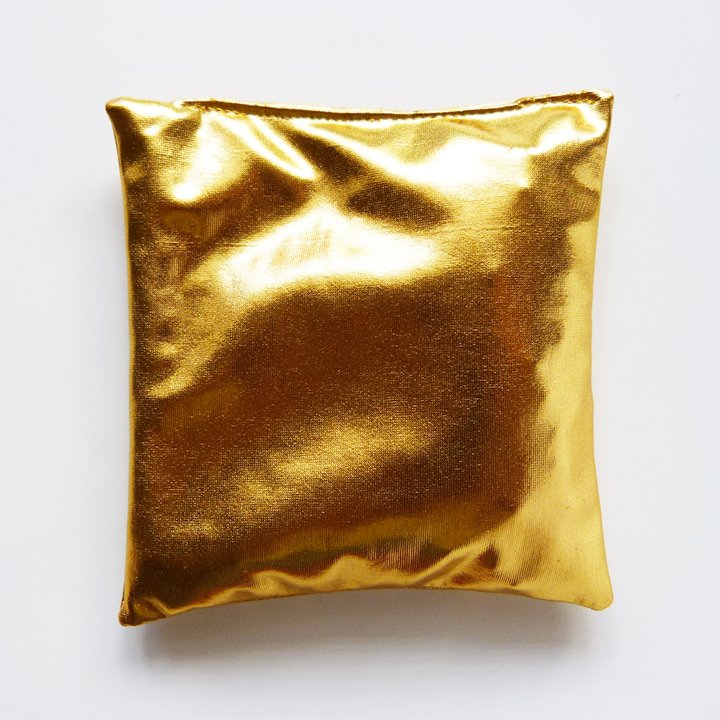 Gold cushion