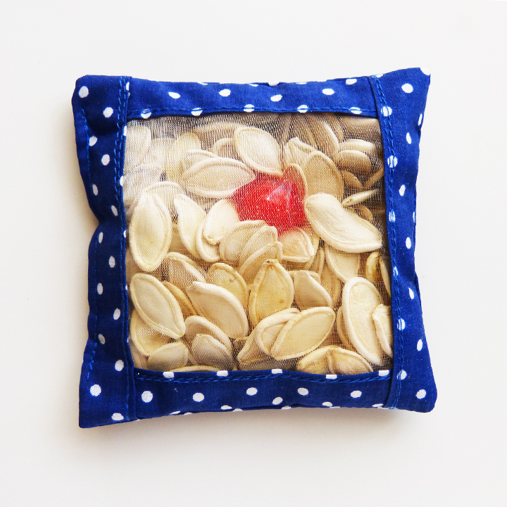 Different fillings tactile play