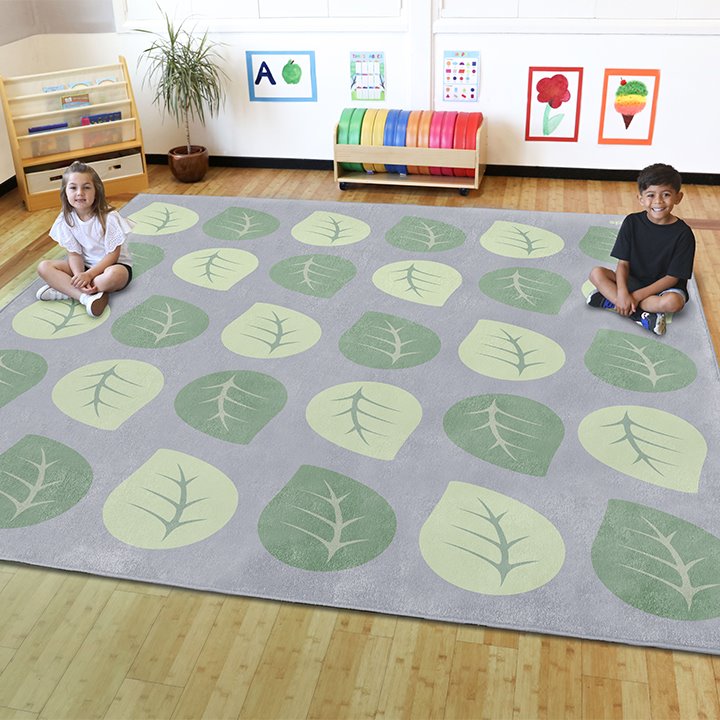 Nursery flooring - leaf carpet with 30 placements