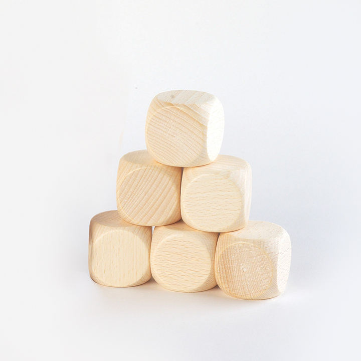 10 smooth beech wood cubes 40mm