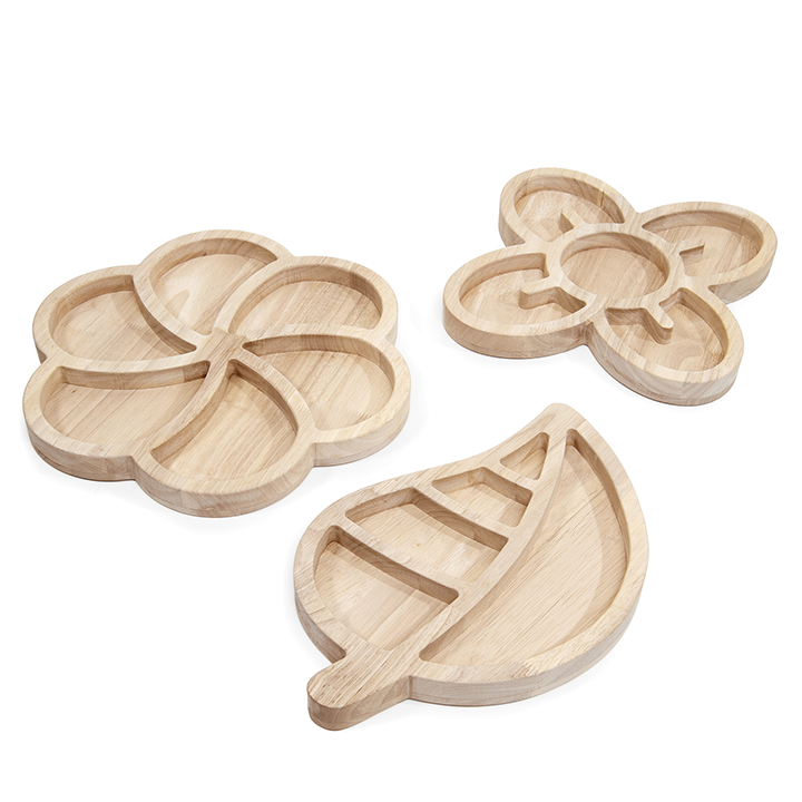 Flower and leaf shaped trays with dividers