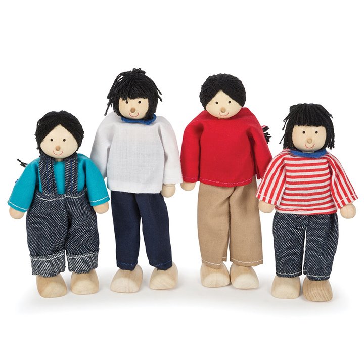 Family of Asian dolls