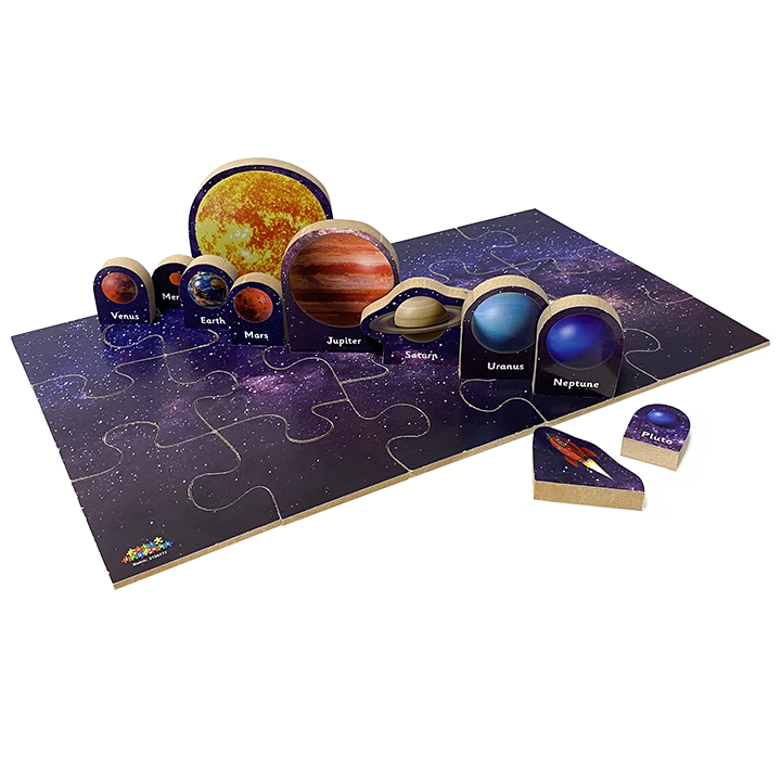 Milky Way jigsaw with stand-up planet pieces