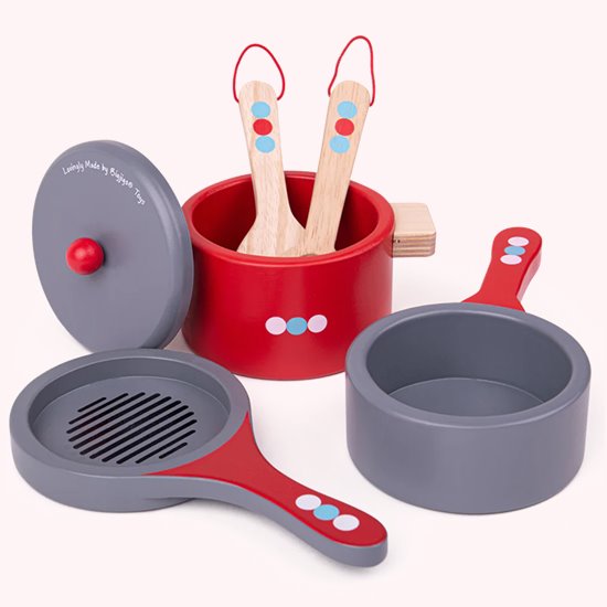 Frying pan, saucepans and utensils
