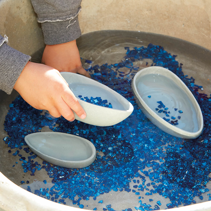 Creative handling play