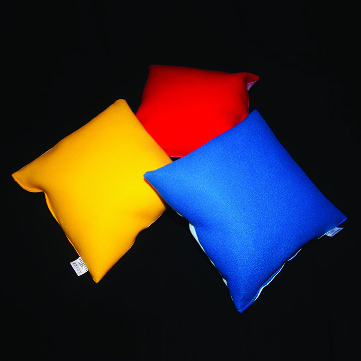 Set of 3 nylon cushions