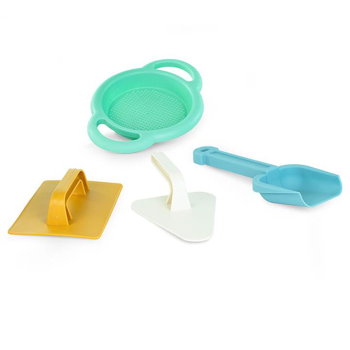 Four tools for sand play