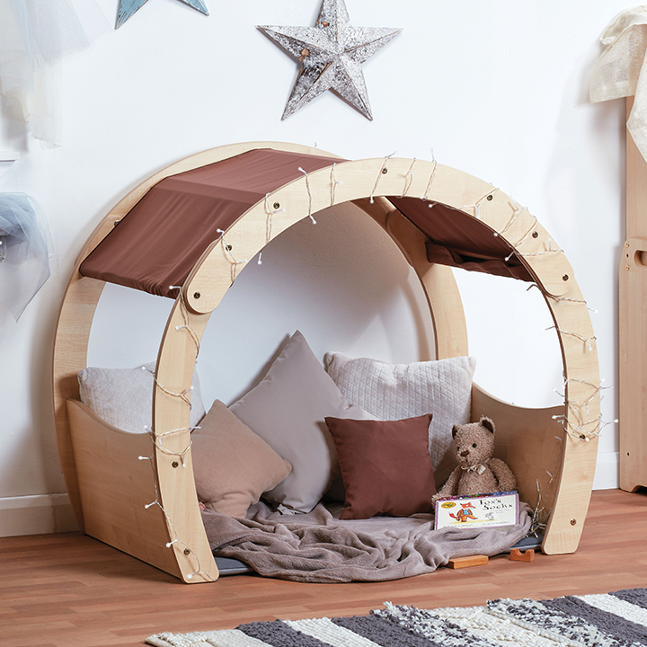 Premium cosy cove with an arched frame