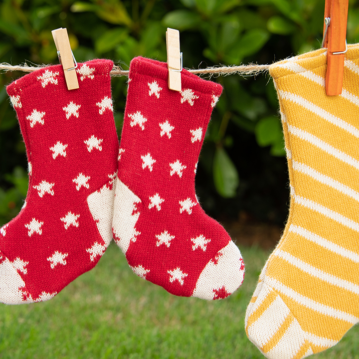 Match pairs of socks