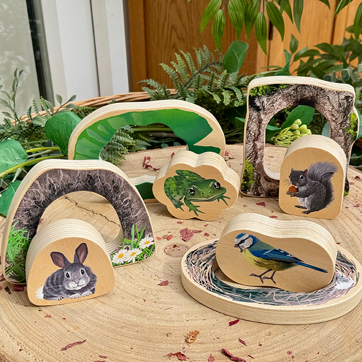 Standing up puzzle pieces