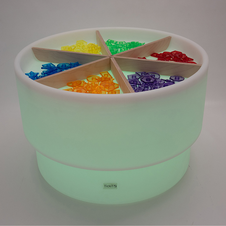 Dividers fitted to sensory light table