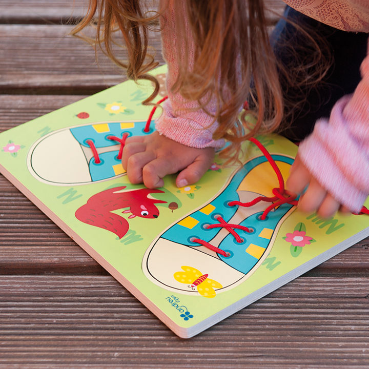 Lacing Shoes Puzzle