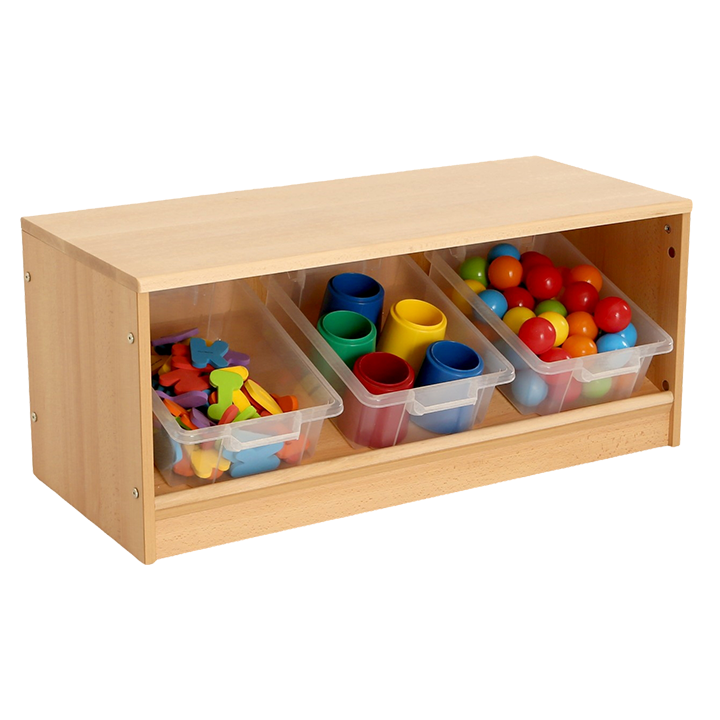 Storage unit with tilted trays