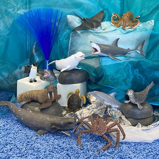 12 ocean creature figurines
