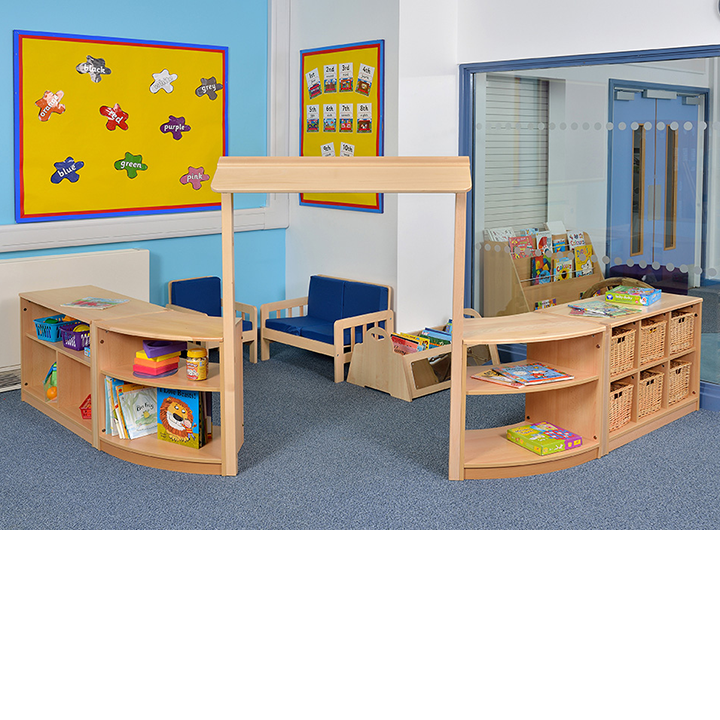 Room set with entrance way