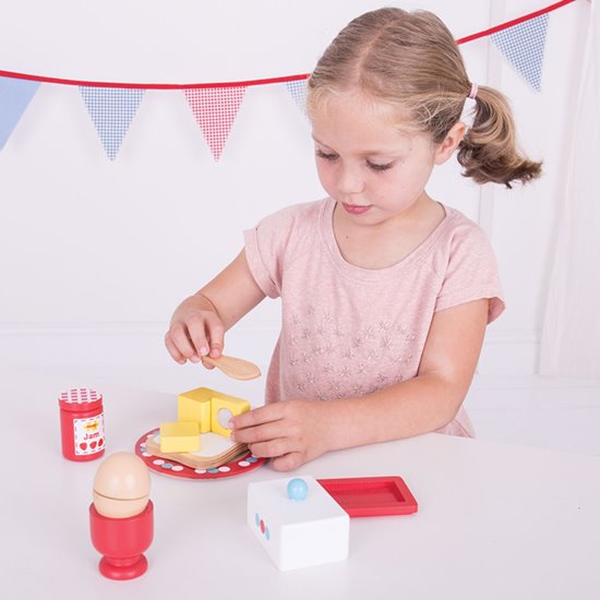 Wooden breakfast items for pretend play