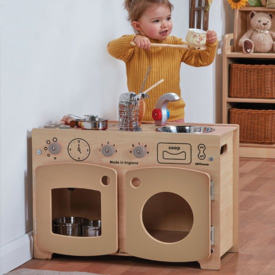 All-in-one play kitchen
