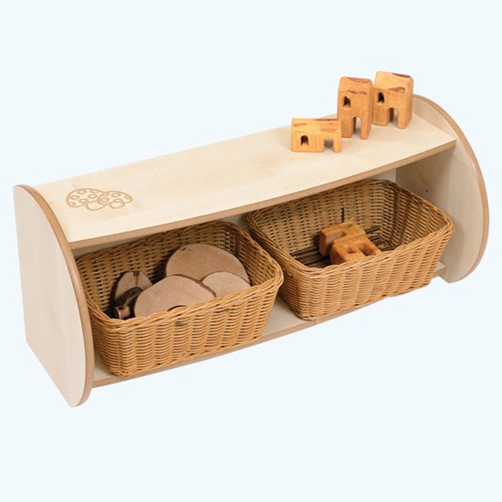 Shelf unit with wicker storage baskets