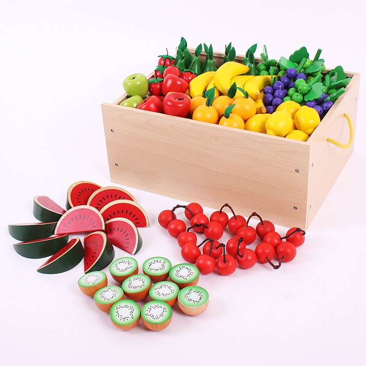 Box of wooden fruit