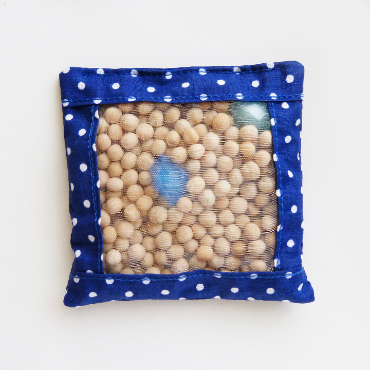 Different fillings tactile play