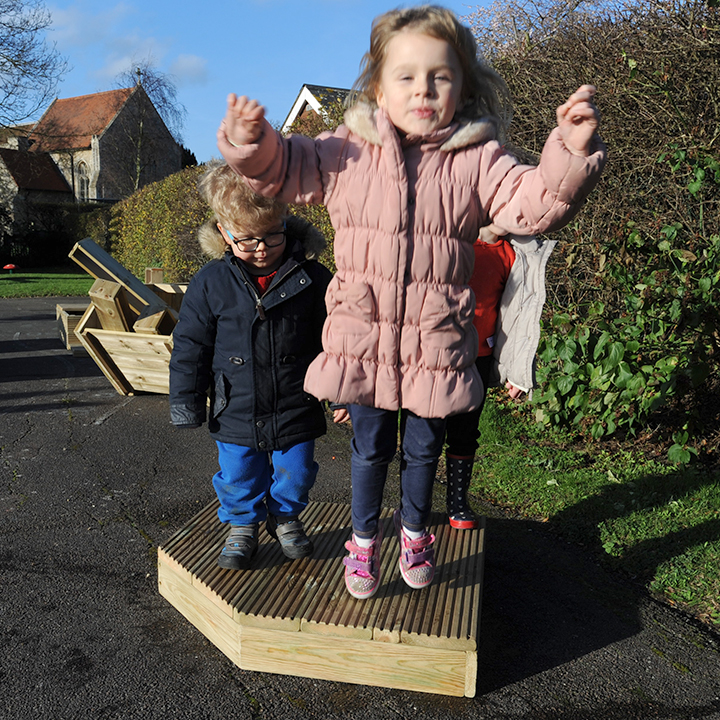 Garden play stage