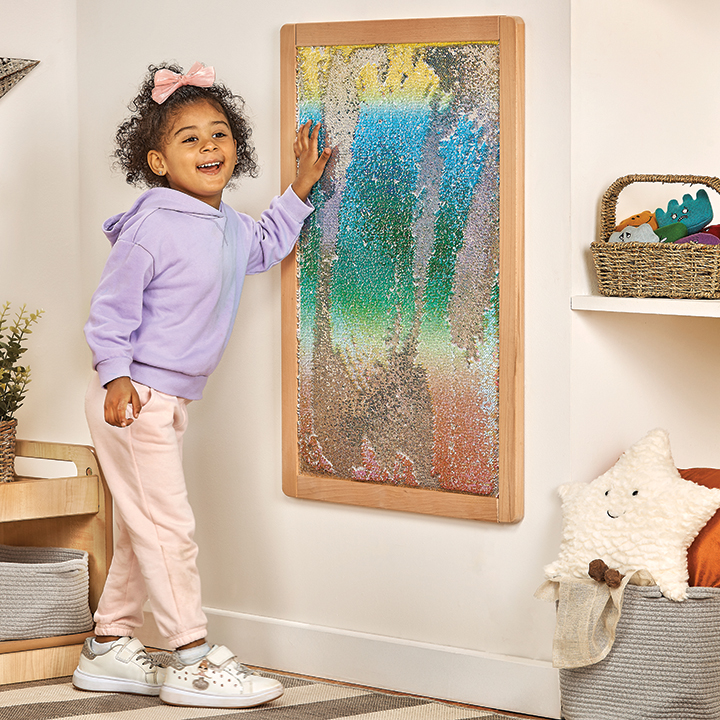 Wall panel decorated with sensory sequins