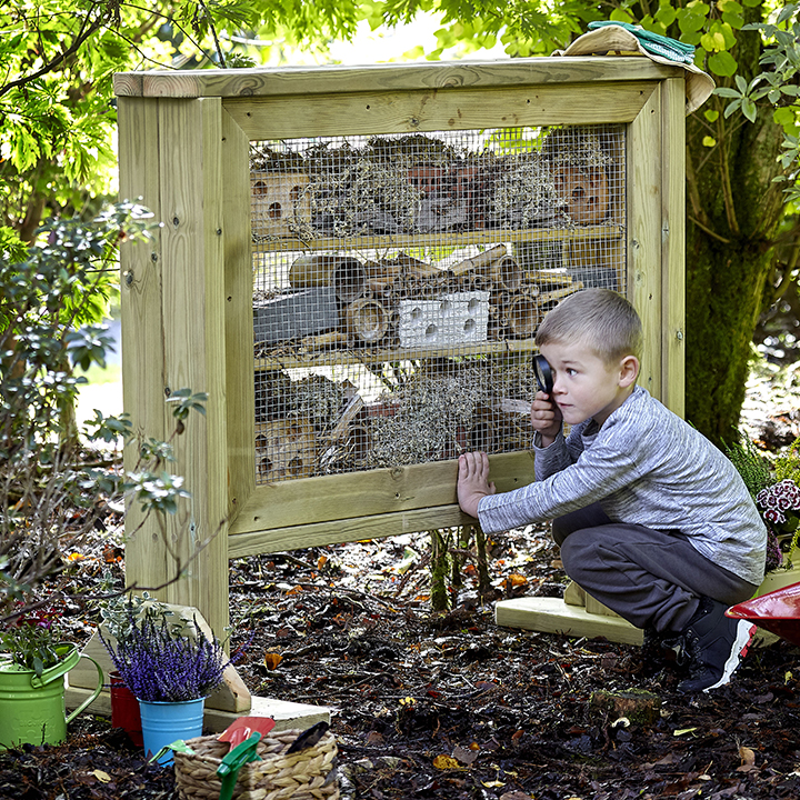 A freestanding home for creatures