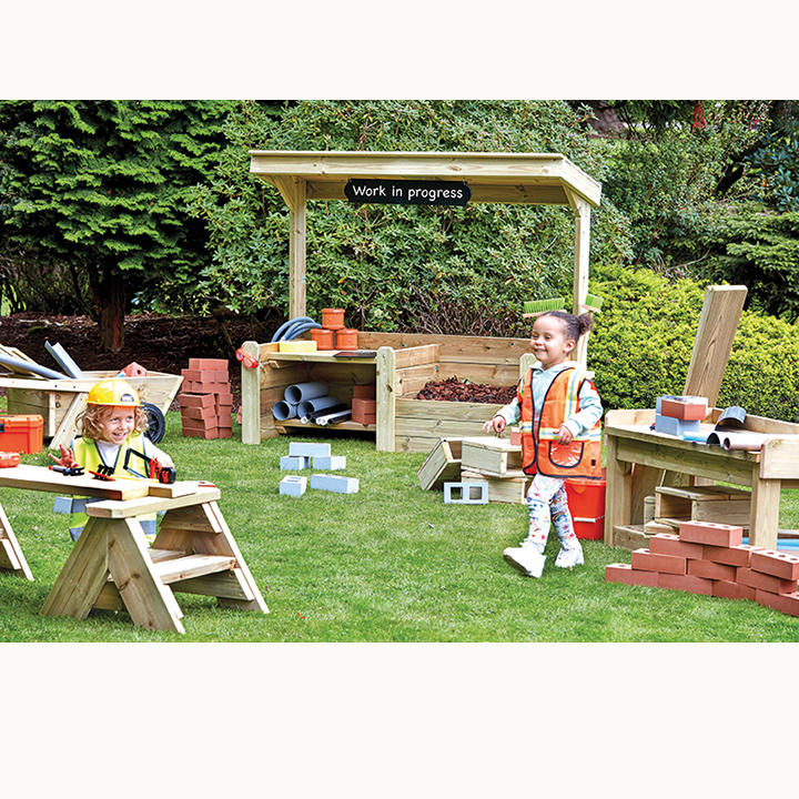 Set of 5 outdoor items