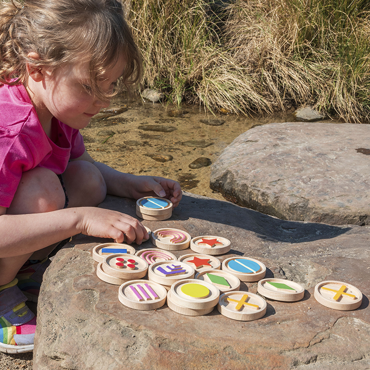 10 pairs of wooden dics