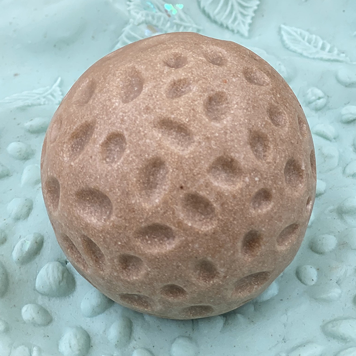 Textured roller ball