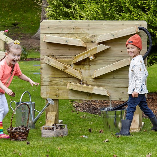 Wooden water-wall play