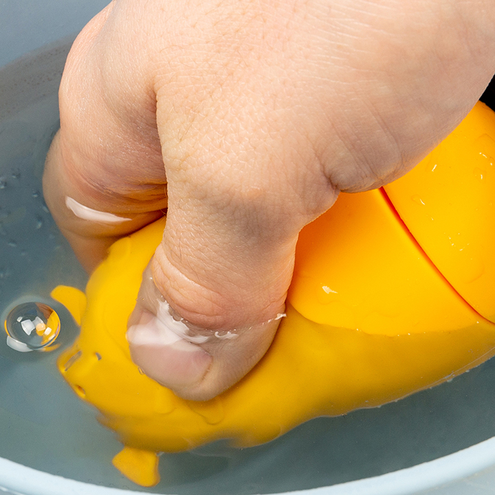 Silicone bath buddies filing with water