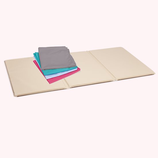 Foldable sleep mat and 10 coloured fitted sheets