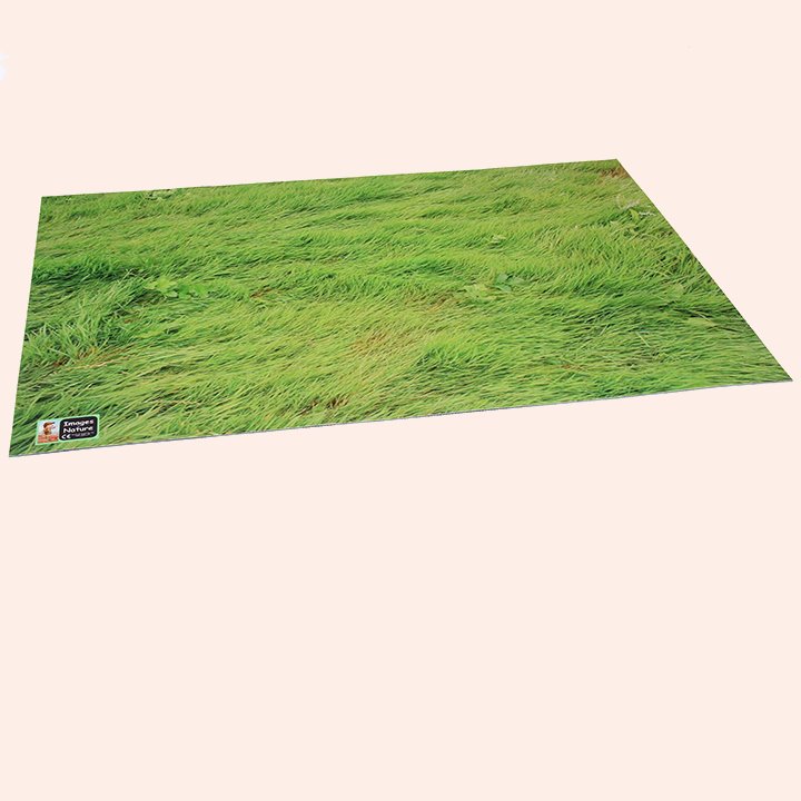 Grass play mat