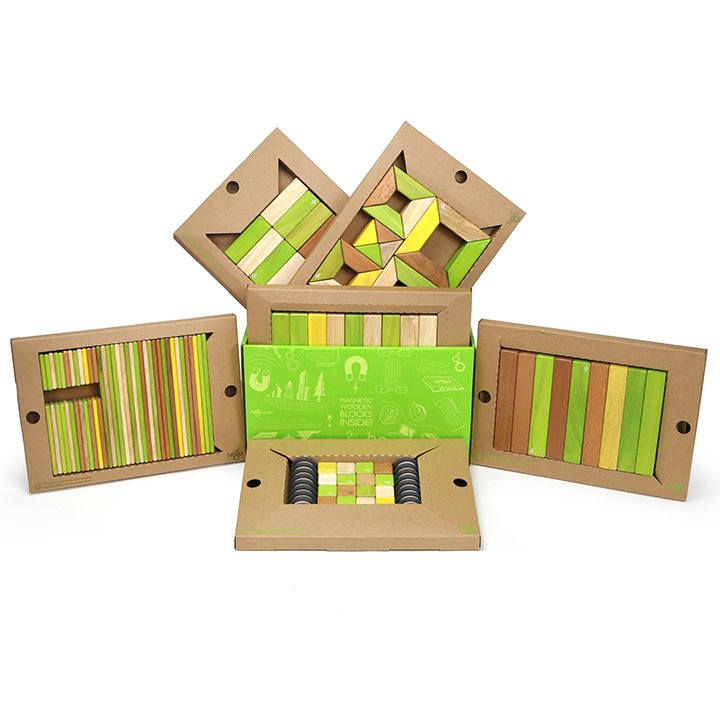 Jungle coloured magnetic wooden building set
