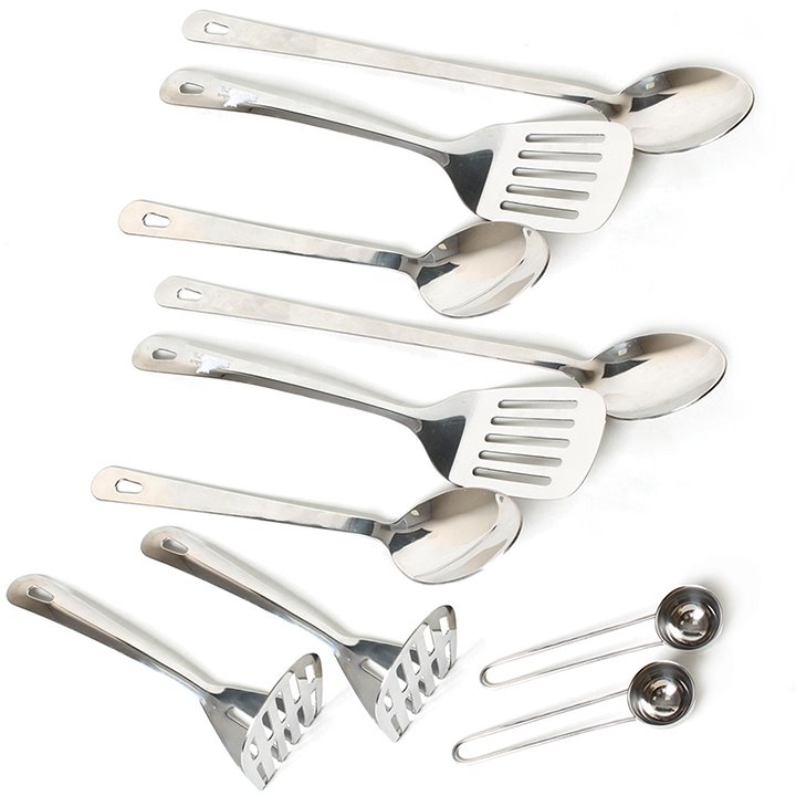 Set of metal utensils