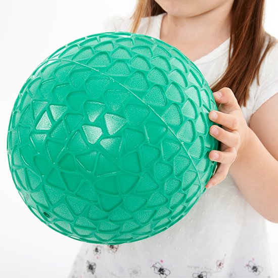 Coloured inflatable ball with honeycomb surface