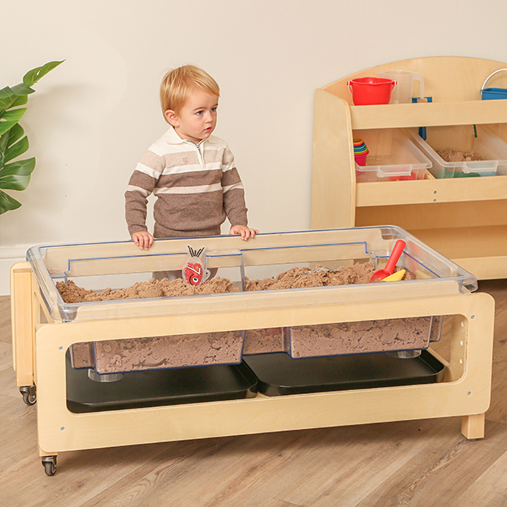 Sand tray for nursery
