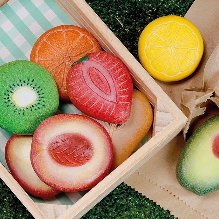 Play fruit in a box