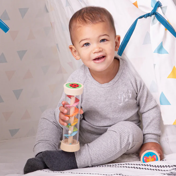 Child playing with Rainmaker