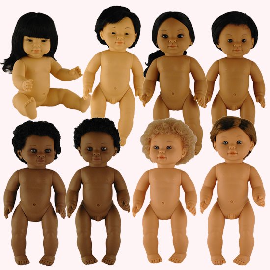8 different dolls from different parts of the world