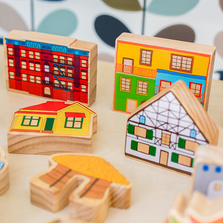 Wooden homes toy