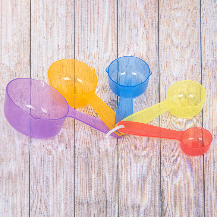 Translucent Measuring Cups