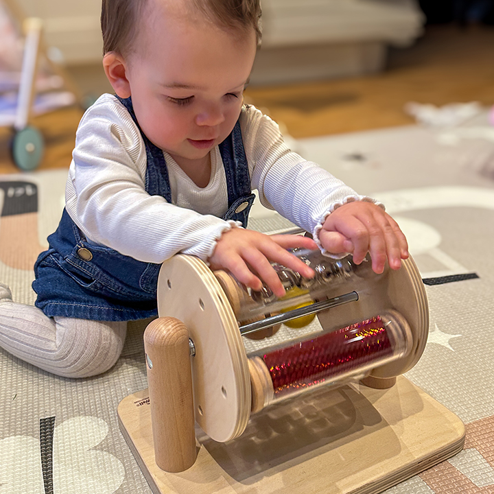 Sensory toy with different sounds visual effects