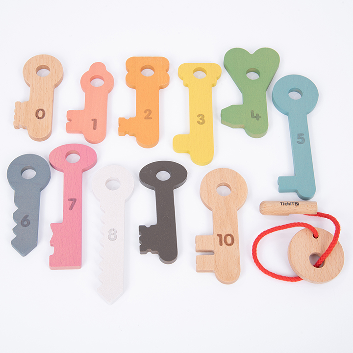 Children love to play with keys! 1 - 10 on one side and numidian dots on the other.
