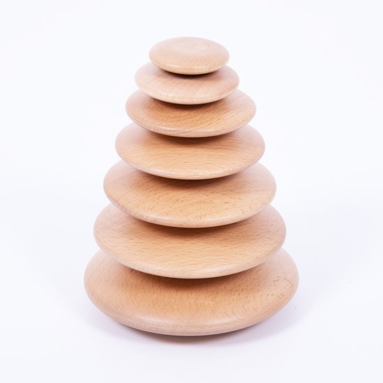 Natural buttons towered in different sizes