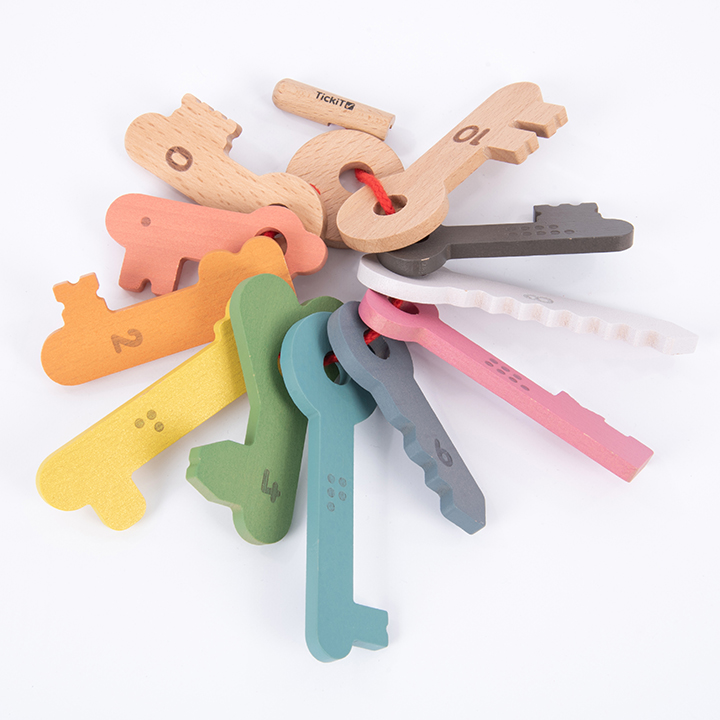 Children love to play with keys! 1 - 10 on one side and numidian dots on the other.