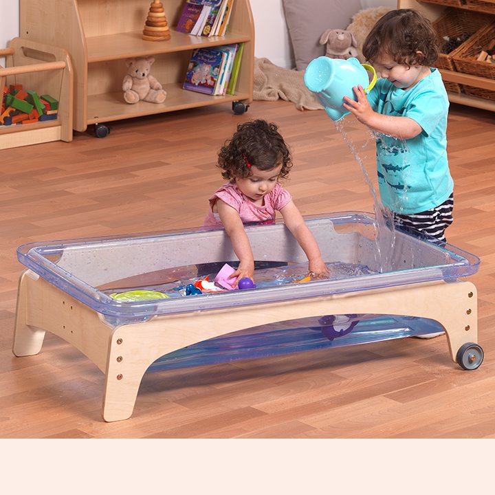 Two children with Adjustable frame with two wheels and two fixed legs and polycarbonate tray for sand or water