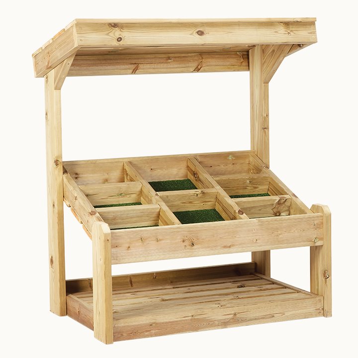 Robust outdoor play stall