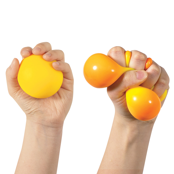 Colour changing ball